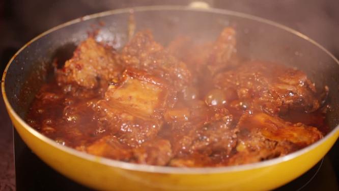 炖肉炖排骨红烧小排