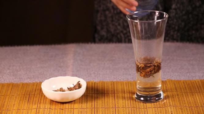 中药中医分心木泡水