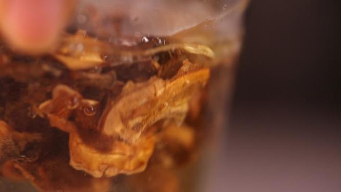 中药中医分心木泡水