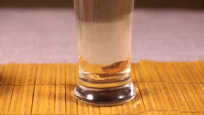 中药中医分心木泡水