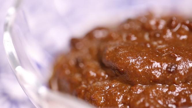 炸酱干黄酱甜面酱酱料特写