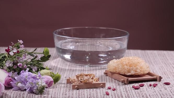 玻璃碗泡发银耳清洗银耳