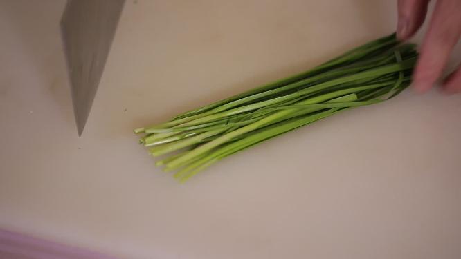 厨师切韭菜