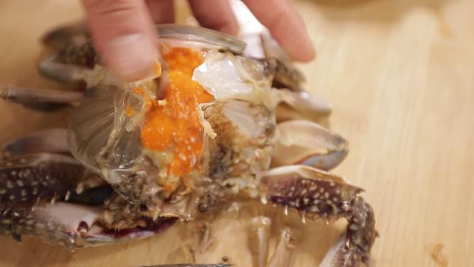 处理梭子蟹去蟹腮
