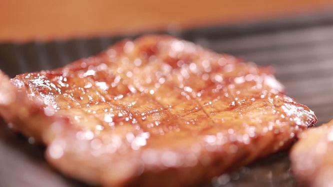 多汁烤肉牛排肉质