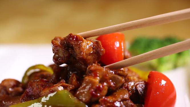 筷子拆解鸡肉肉质