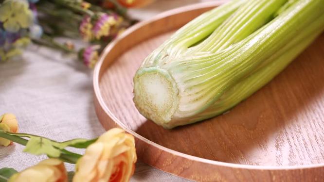 残留蓝钒农药保鲜剂的芹菜特写