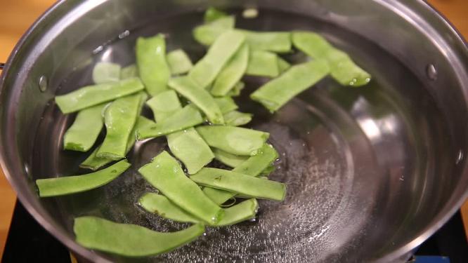 煮制扁豆去皂甙
