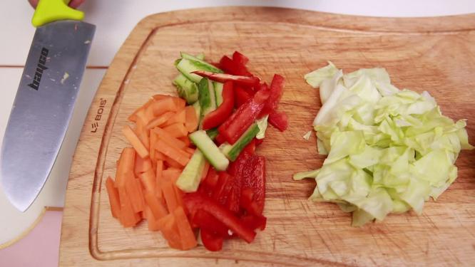 红椒柿子椒甜椒彩椒蔬菜食材