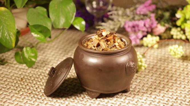 红楼美食红楼茄鲞炒时蔬