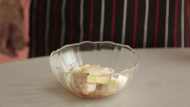 腌制鸡翅入味