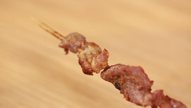 烤羊肉串烧烤烤串