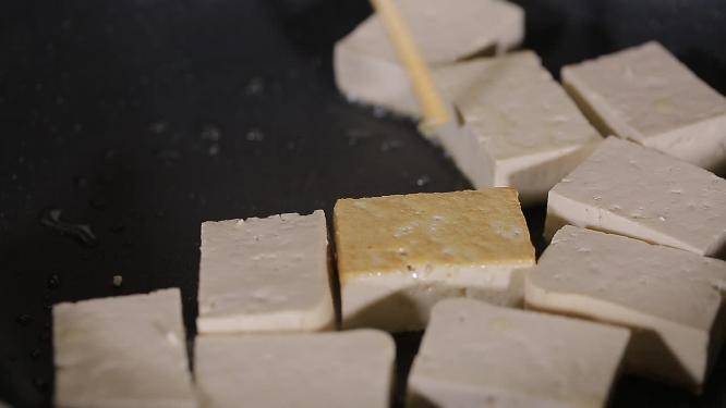 煎豆腐炸豆腐 