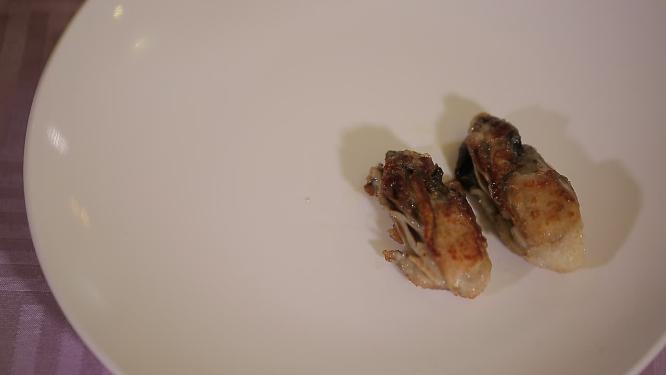 煎熟的生蚝