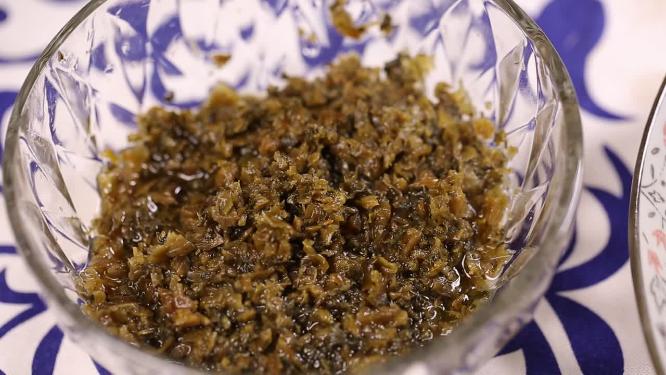 外婆菜地皮菜拌饭酱咸菜