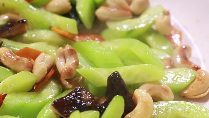 平底锅炒腰果蔬菜时蔬