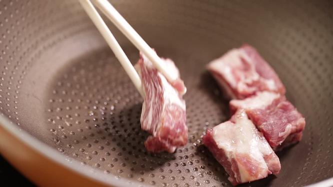 平底锅煎小排