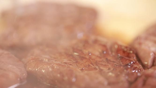 平底锅煎牛肉煎牛排6
