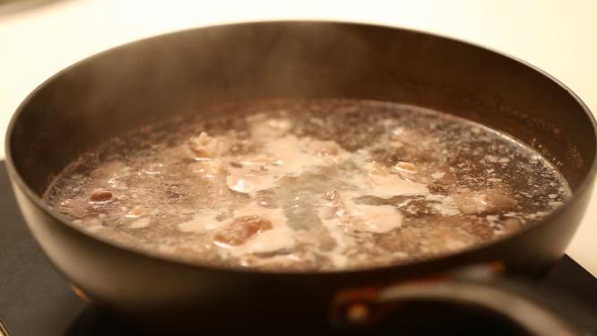 水焯牛肉去血沫9