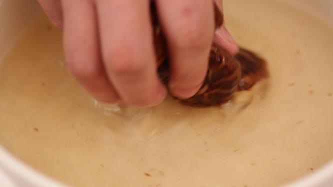 清洗香菇水发香菇5
