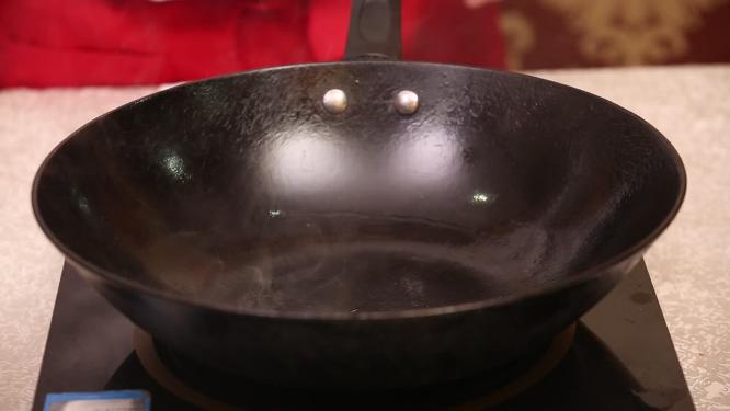 热油炸香酥小排