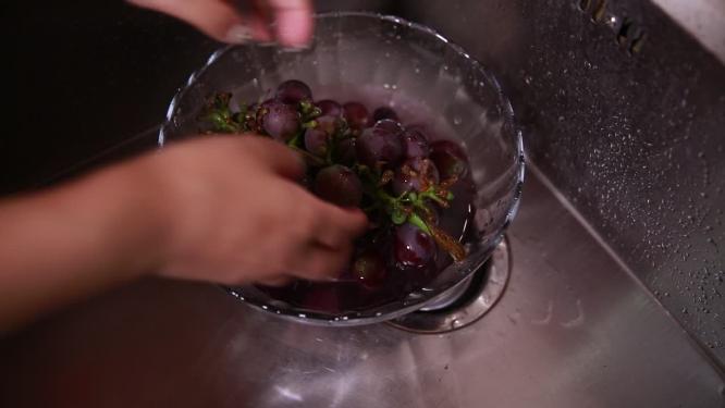 玫瑰香葡萄浸泡后掉色