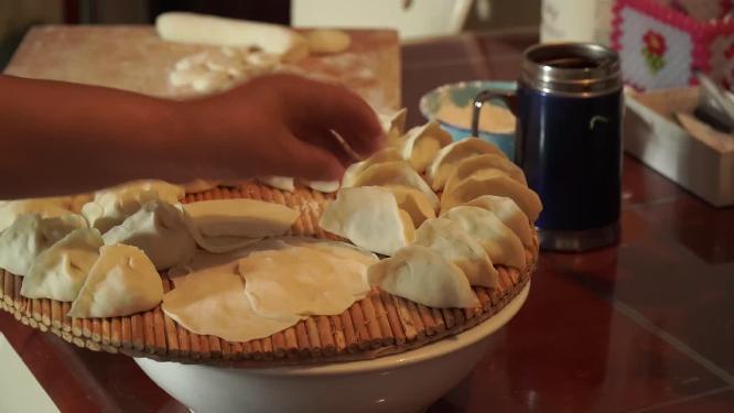 饺子馅料包饺子3