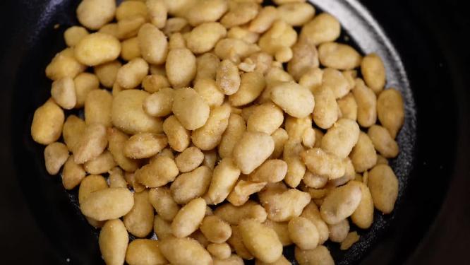 办公室零食蟹黄瓜子6