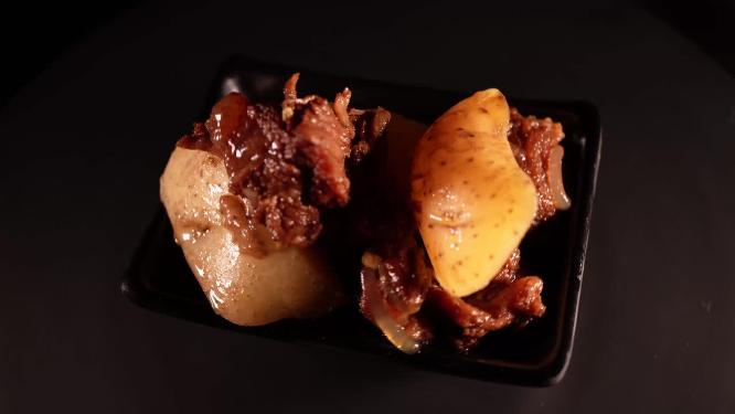 土豆炖牛肉红烧肉3