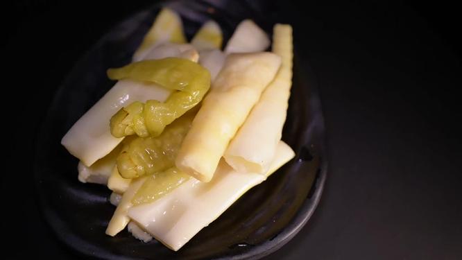 网红美食酸笋泡椒竹笋4