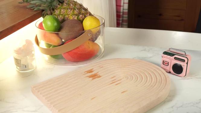 冰块果汁用搅拌机制作沙冰
