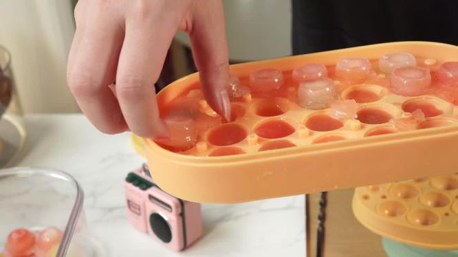 彩虹冰块冰格冰球冷饮6