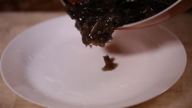 炒制木耳爆炒木耳