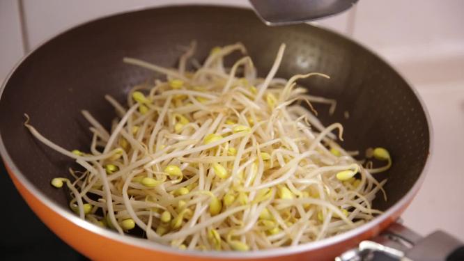 【镜头合集】百姓家庭炒豆芽家常菜吃