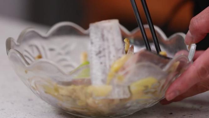 调料腌制带鱼去腥