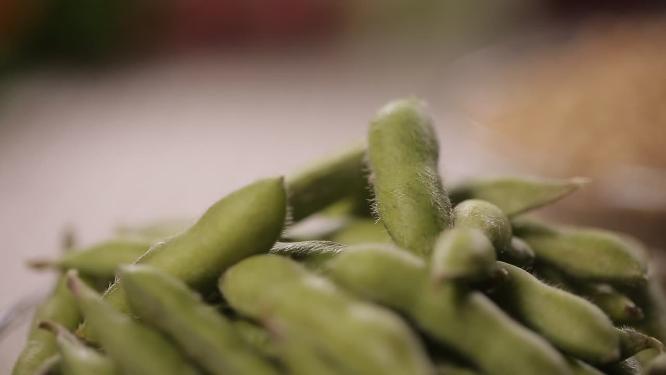 黄豆毛豆两种高纤维豆类