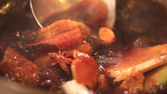 加调料配制炖肉卤肉料汁