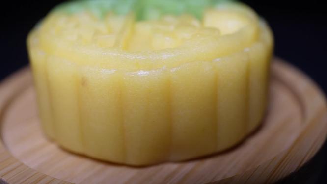 双色水晶冰沙绿豆糕甜品甜点