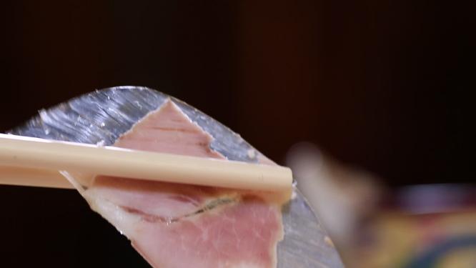 可以透光的水晶肘子肉皮冻