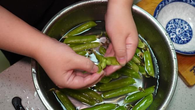 【镜头合集】剥豌豆剥青豆处理豆子