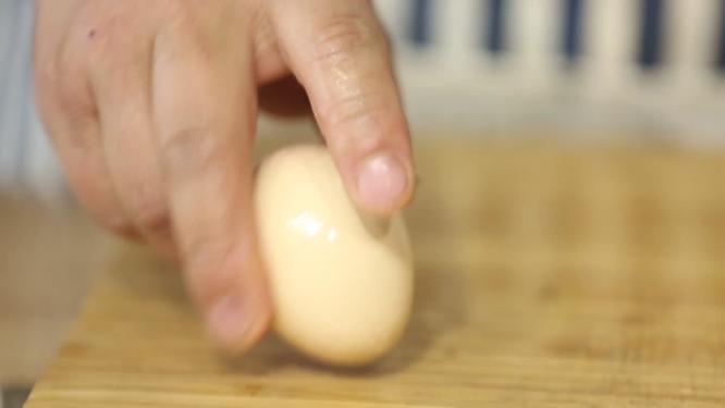 【镜头合集】剥鸡蛋包鸡蛋壳