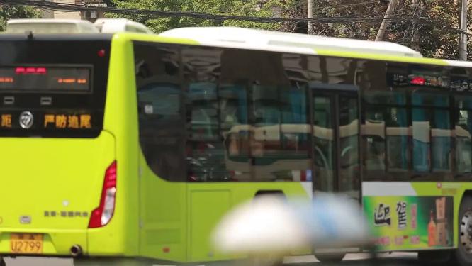 【镜头合集】路边行人辅路马路