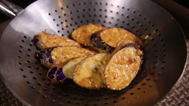 油炸茄盒酥炸茄子