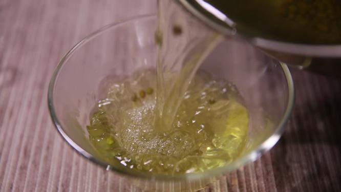 煮绿豆汤绿豆水