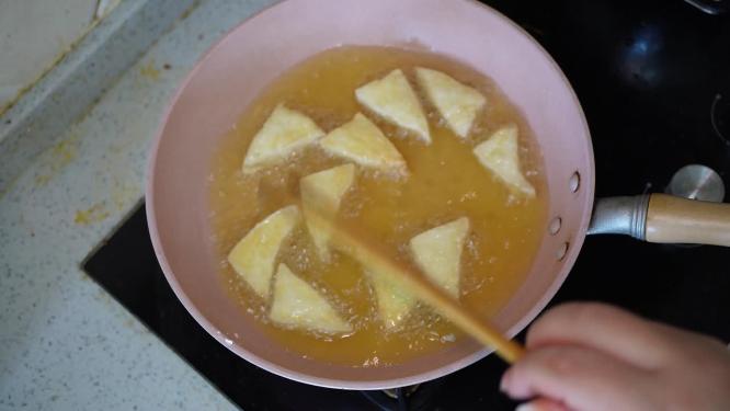 切豆腐炸豆腐做菜