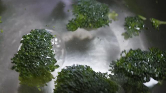 清洗西蓝花焯水减肥食谱