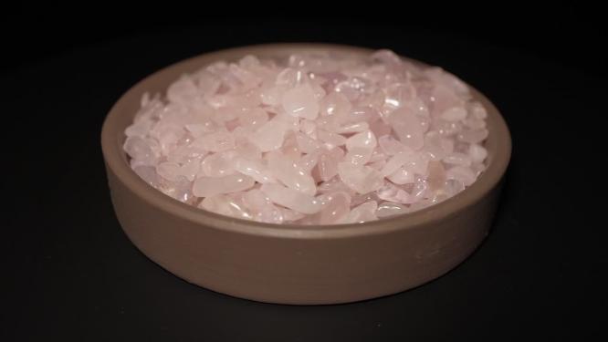 粉水晶能量石矿石水晶矿