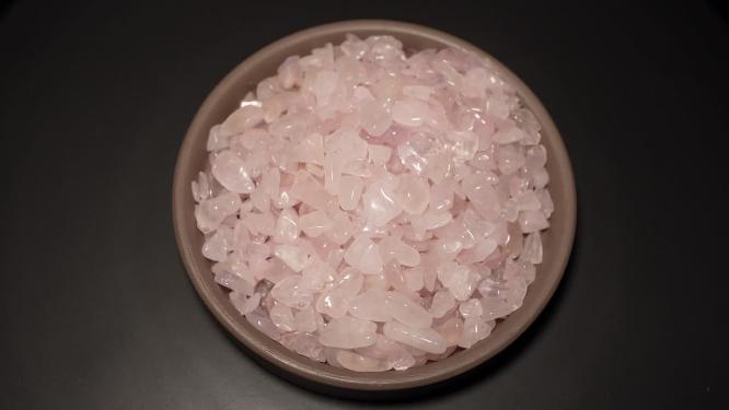 粉水晶能量石矿石水晶矿