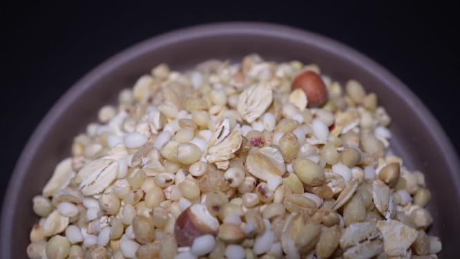 芡实山药营养杂粮粥粗粮粥杂粮粥食材材料