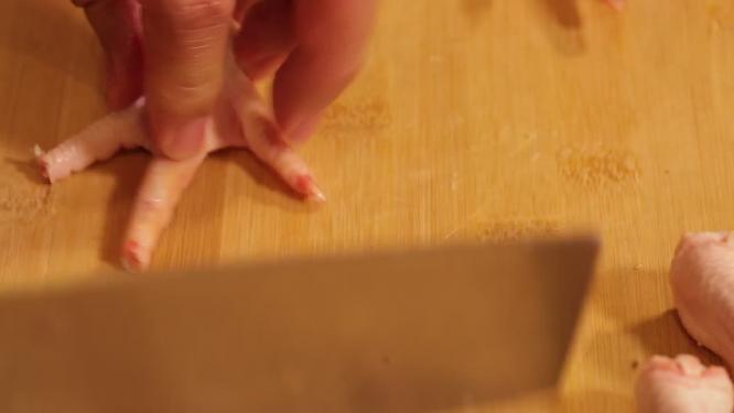 切鸡爪子去鸡爪子指甲